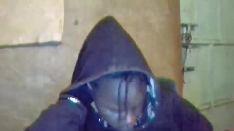 Snapshot of queen014 chatting on 11/11/25, 02:44 queen014 online show from 11/11/25, 02:44