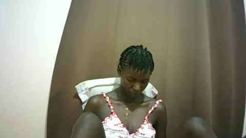 Snapshot of queen_0012 chatting on 04/21/26, 05:14 asher online show from 04/21/26, 05:14