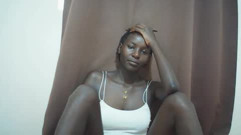 Snapshot of queen_0012 chatting on 04/29/26, 07:34 asher online show from 04/29/26, 07:34