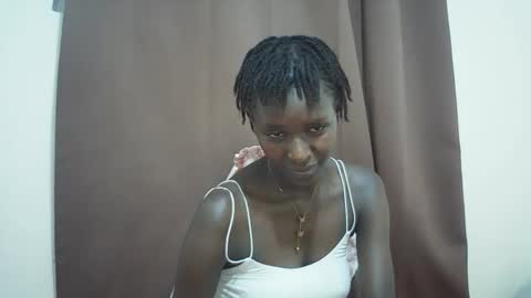 Snapshot of queen_0012 chatting on 04/29/26, 06:58 asher online show from 04/29/26, 06:58