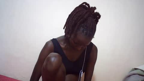 Snapshot of queen_0012 chatting on 07/15/26, 07:24 asher online show from 07/15/26, 07:24