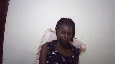 Snapshot of queen_0012 chatting on 07/21/26, 03:58 asher online show from 07/21/26, 03:58