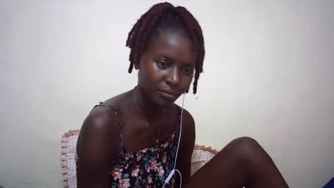 Snapshot of queen_0012 chatting on 07/26/26, 10:16 asher online show from 07/26/26, 10:16