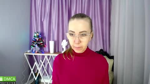 Snapshot of queen_a_n_i chatting on 12/08/24, 07:37 A N I  Ill be here on December 1st online show from 12/08/24, 07:37