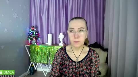 Snapshot of queen_a_n_i chatting on 01/13/25, 09:30 A N I  Ill be here on December 1st online show from 01/13/25, 09:30