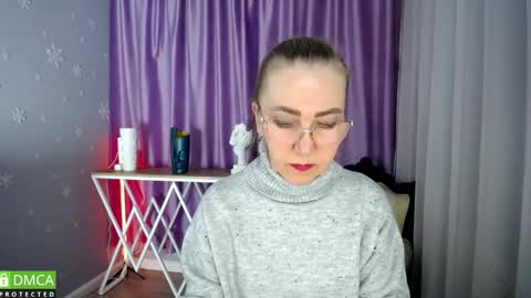 Snapshot of queen_a_n_i chatting on 01/17/25, 10:33 A N I  Ill be here on December 1st online show from 01/17/25, 10:33