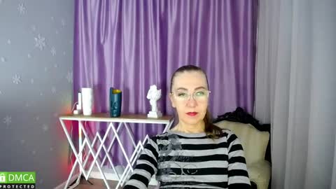 Snapshot of queen_a_n_i chatting on 02/23/25, 05:45 A N I  Ill be here on December 1st online show from 02/23/25, 05:45