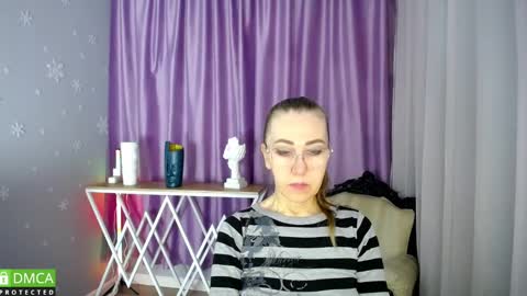 Snapshot of queen_a_n_i chatting on 02/24/25, 03:33 A N I  Ill be here on December 1st online show from 02/24/25, 03:33