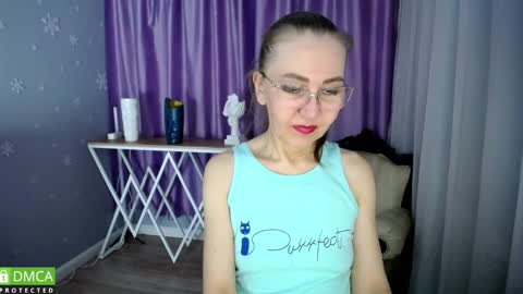 Snapshot of queen_a_n_i chatting on 02/26/25, 12:03 A N I  Ill be here on December 1st online show from 02/26/25, 12:03