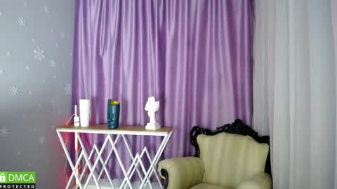 Snapshot of queen_a_n_i chatting on 03/05/25, 12:44 A N I  Ill be here on December 1st online show from 03/05/25, 12:44