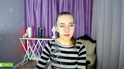 Snapshot of queen_a_n_i chatting on 03/07/25, 06:13 A N I  Ill be here on December 1st online show from 03/07/25, 06:13