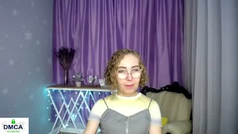 Snapshot of queen_a_n_i chatting on 07/12/26, 08:38 A N I Ill be here on December 1st online show from 07/12/26, 08:38