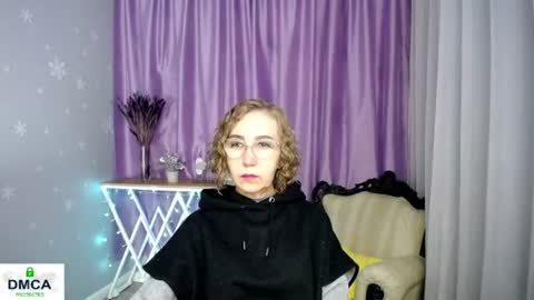 Snapshot of queen_a_n_i chatting on 07/18/26, 08:18 A N I Ill be here on December 1st online show from 07/18/26, 08:18