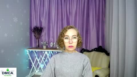 Snapshot of queen_a_n_i chatting on 07/19/26, 05:00 A N I Ill be here on December 1st online show from 07/19/26, 05:00
