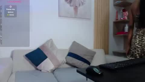Snapshot of queen_adhara chatting on 06/27/26, 12:22 ANTONELLA online show from 06/27/26, 12:22