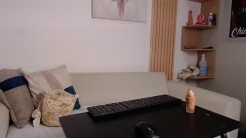 Snapshot of queen_adhara chatting on 07/22/26, 01:47 ANTONELLA online show from 07/22/26, 01:47