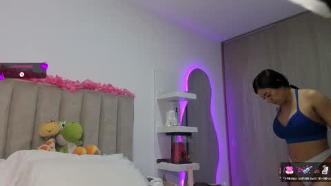  QUEEN ANTONELLA  online show from 03/04/25, 11:51