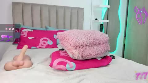  QUEEN ANTONELLA  online show from 03/17/26, 12:15