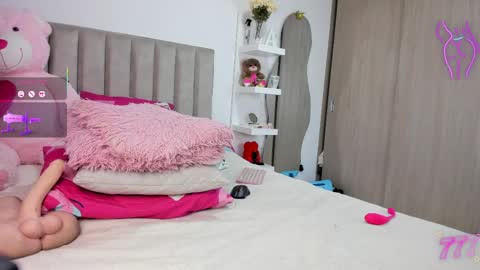  QUEEN ANTONELLA  online show from 03/31/26, 12:45