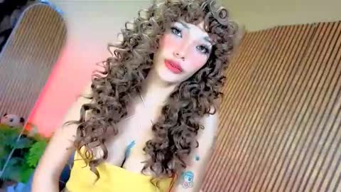 Snapshot of queen_avah chatting on 10/27/25, 10:08 Avah online show from 10/27/25, 10:08