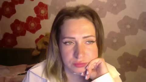 Queen Daenerys online show from 09/15/25, 06:52