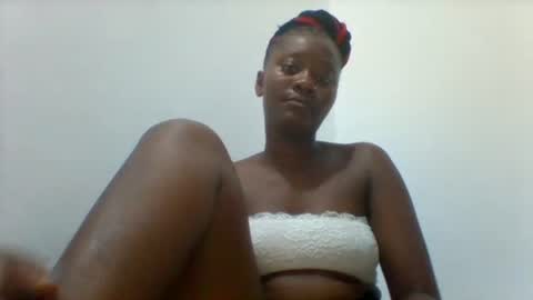 queen_diveer online show from 10/13/25, 03:12
