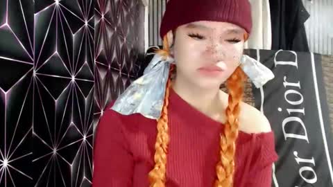 Snapshot of queen_elicktra chatting on 04/24/26, 12:46 JOY online show from 04/24/26, 12:46