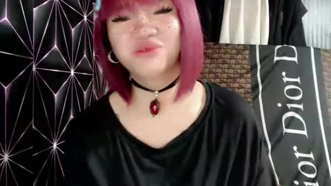 Snapshot of queen_elicktra chatting on 04/25/26, 01:08 JOY online show from 04/25/26, 01:08