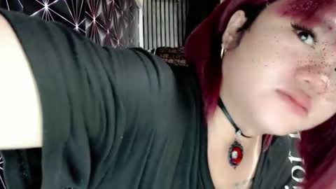 Snapshot of queen_elicktra chatting on 05/18/26, 11:43 JOY online show from 05/18/26, 11:43