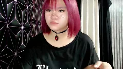 Snapshot of queen_elicktra chatting on 06/06/26, 01:00 JOY online show from 06/06/26, 01:00