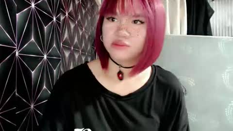 Snapshot of queen_elicktra chatting on 06/10/26, 12:33 JOY online show from 06/10/26, 12:33
