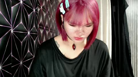 Snapshot of queen_elicktra chatting on 06/15/26, 11:51 JOY online show from 06/15/26, 11:51