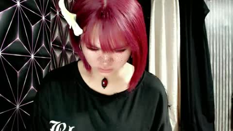 Snapshot of queen_elicktra chatting on 06/26/26, 09:08 JOY online show from 06/26/26, 09:08