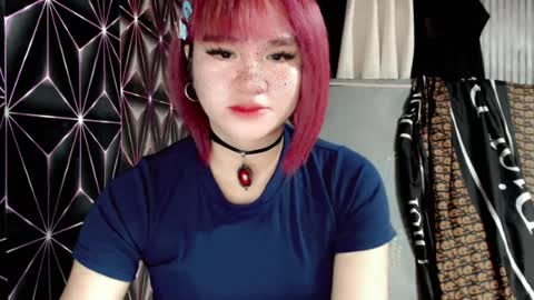 Snapshot of queen_elicktra chatting on 07/11/26, 08:06 JOY online show from 07/11/26, 08:06