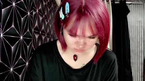 Snapshot of queen_elicktra chatting on 07/16/26, 10:16 JOY online show from 07/16/26, 10:16