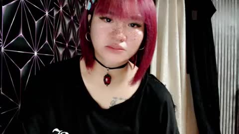 Snapshot of queen_elicktra chatting on 07/18/26, 12:37 JOY online show from 07/18/26, 12:37