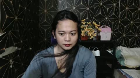 Snapshot of queen_ennah chatting on 12/22/24, 04:06 queen_ennah online show from 12/22/24, 04:06