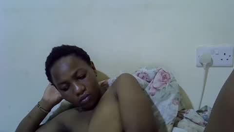 queen_fantacy online show from 02/15/26, 07:51