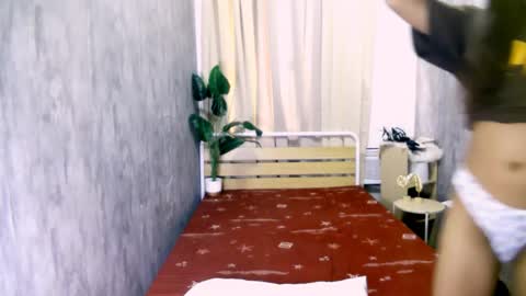 queen_gia online show from 04/20/26, 12:24