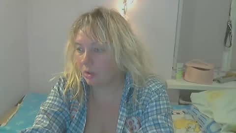 queen_jane8 online show from 02/15/25, 03:50