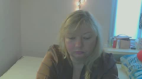 queen_jane8 online show from 03/11/25, 11:44