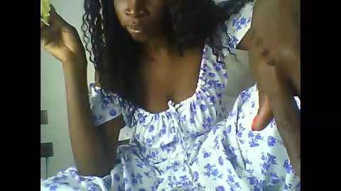 Snapshot of queen_kai chatting on 04/11/26, 09:13 queen_kai online show from 04/11/26, 09:13