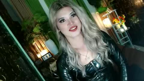 Kendal  online here from 6am-3pm philippine time online show from 01/13/26, 10:26