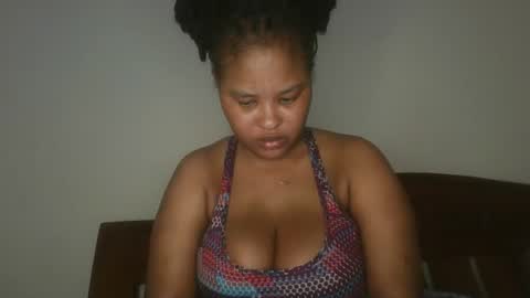 Snapshot of queen_kikih chatting on 05/05/26, 02:30 Queen kikih online show from 05/05/26, 02:30