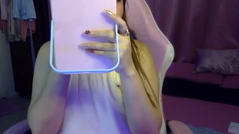 QueenHennessy online show from 02/23/25, 11:22