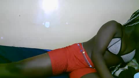 queen_latasha online show from 11/18/25, 11:03