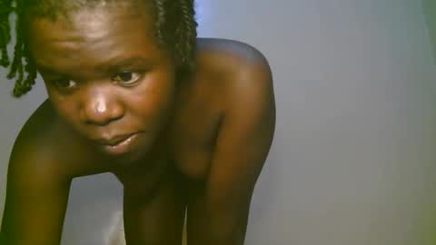 queen_latasha online show from 04/15/26, 07:58