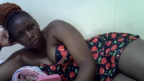 Snapshot of queen_leilla chatting on 06/30/26, 08:26 queen_leilla online show from 06/30/26, 08:26