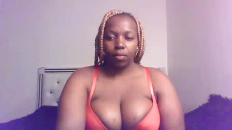 QUEEN online show from 04/22/26, 03:31