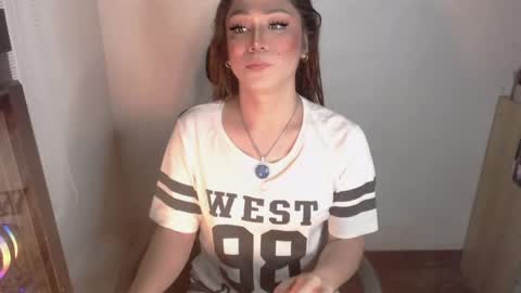 Snapshot of queen_of_all_queens chatting on 05/08/26, 10:42 samantha online show from 05/08/26, 10:42